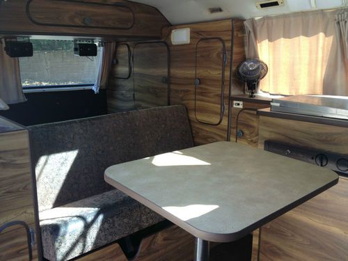 1983 VW Vanagon in excellent condition. Full pop-up. Rebuilt engine., image 11