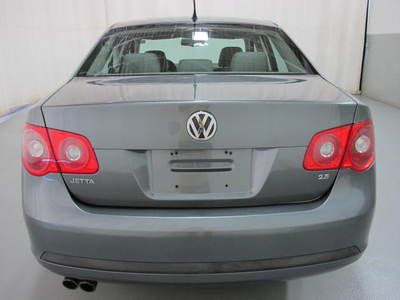 2007 Volkswagen Jetta Wolfsburg Edition* 5 speed* Clean Car, image 5