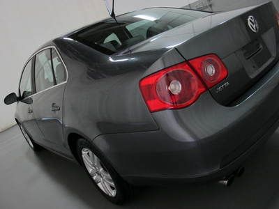 2007 Volkswagen Jetta Wolfsburg Edition* 5 speed* Clean Car, image 9