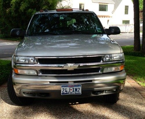 2005 chev 2500 suburban 4x4 quadrasteer, all options