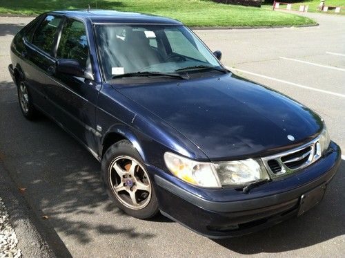 2001 saab 9-3 base hatchback 4-door 2.0l