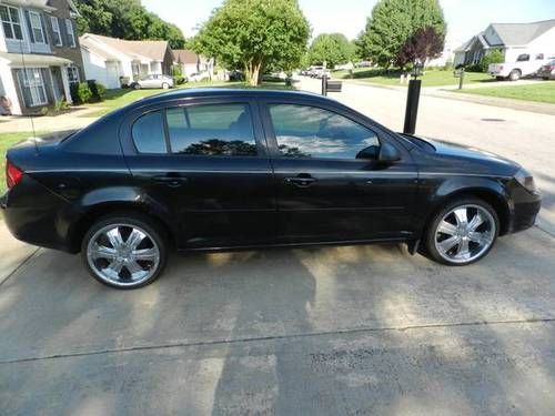 2005 chevrolet cobalt base sedan 4-door 2.2l