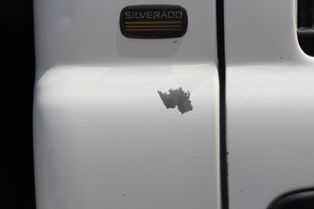 (Bidding on 3) 2004 Chevy 3500, 1 ton, 4x4, Fleet Truck, Flatbed,, US $24,000.00, image 3