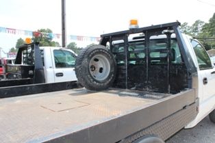 (Bidding on 3) 2004 Chevy 3500, 1 ton, 4x4, Fleet Truck, Flatbed,, US $24,000.00, image 4