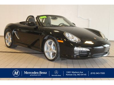 Manual, soft top convertible, low miles, cooled leather seats,