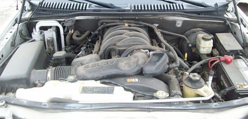 White 2007 Ford Explorer - One Owner, image 9