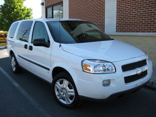 2008 chevrolet uplander cargo van 3.9l v6 auto a/c all power options ,clean ,95k