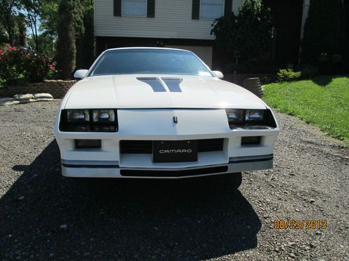 1984 CAMARO Z28 PRISTINE 45K ORIGINAL MILES, image 2