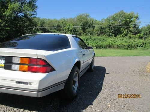 1984 CAMARO Z28 PRISTINE 45K ORIGINAL MILES, image 6