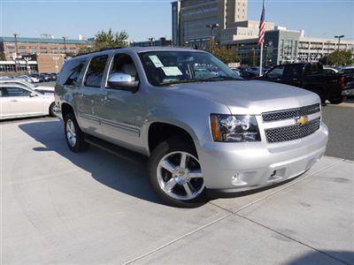 2013 chevy suburban lt 4wd, includes: trailering pkg, heated leather, dvd