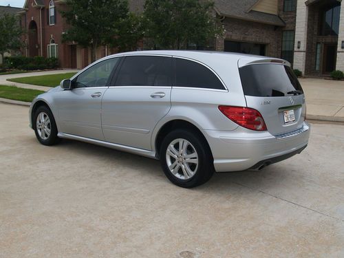 Mercedes benz, r-350 4matic, 7- seater, dual dvd's, hk prem sound, parktronic