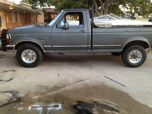 1995 ford f-250 xlt standard cab pickup 2-door 7.3l