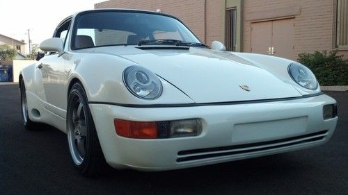 1987 930 turbo, white, no rust, recent service, 3.3litre, 4 spd, sunroof coupe