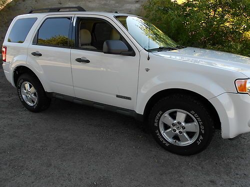 2008 ford escape ext  great suv  must see!!!