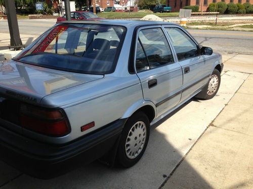 1990 Toyota Corolla DX 4-Door 1.6L Original Mileage 77K  Like New, image 3