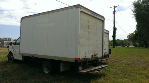 98 chevy cutaway van with box