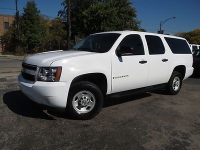 White 2500 ls 40k miles 4x4 3rd row rear air tow pkg boards ex govt nice