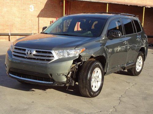 2013 toyota highlander damaged non repairable title runs! cooling good nice unit