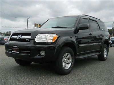 We finance! sr5 4x4 power roof dual air 8 passenger non smoker carfax certified!