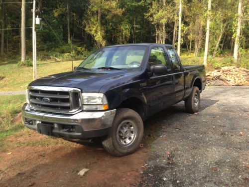 2003 ford f-250 super duty xlt crew cab pickup 4-door 5.4l. low reserve!!