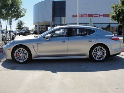 Porsche certified pre-owned - sport chrono - rear view camera - bluetooth - nice