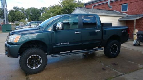 2005 nissan titan crew cab 4x4 lifted