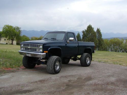 1986 chevrolet chevy 1/2 ton restored lifted monster truck blue clean vortec