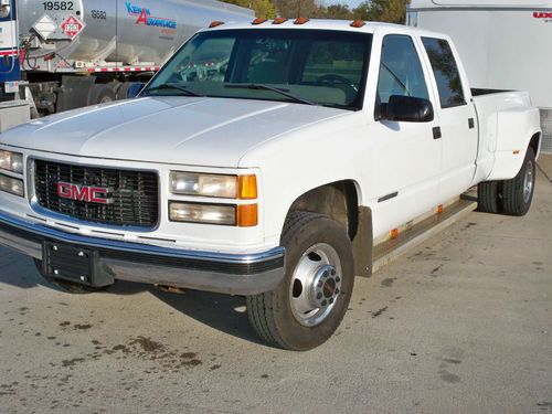 1998 crew cab dually, zero rust,454 vortec,hauler,towing