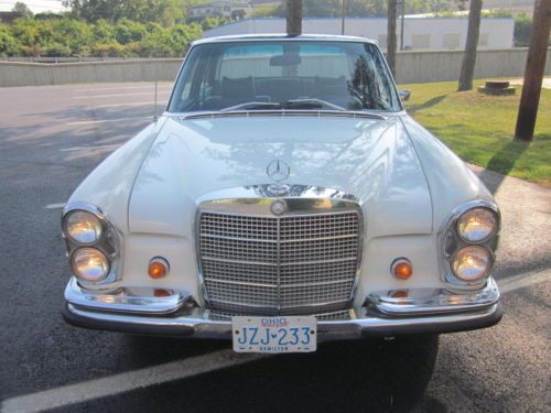 Mercedes benz se/8 bicolor classic car 1969 beautifull colection california