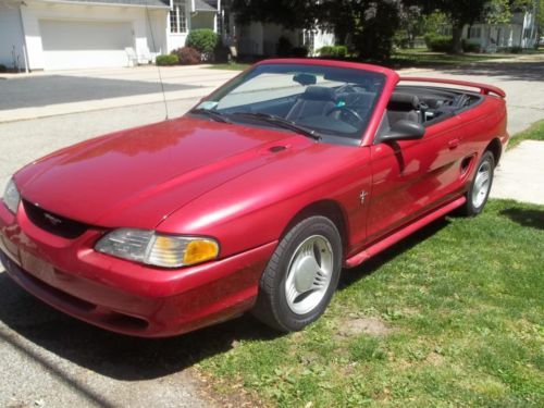 1994 ford mustang base convertible 2-door 3.8l red