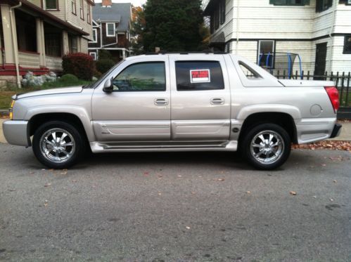 2004 chevrolet avalanche 1500 base crew cab pickup 4-door 5.3l