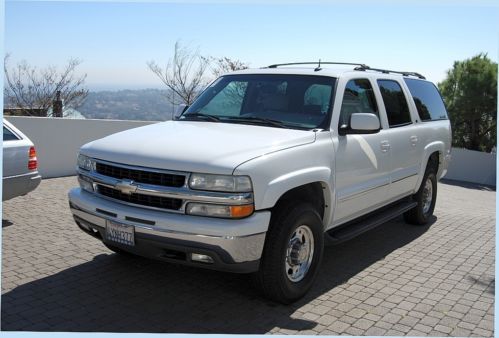 2002 chevrolet suburban 2500 lt one owner tv dvd moon roof no reserve