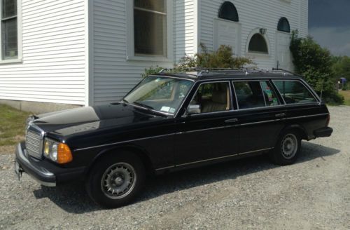 1985 300 td black wagon