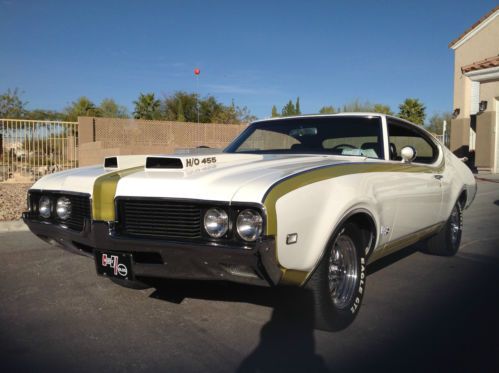 Oldsmobile 442 hurst olds 1969