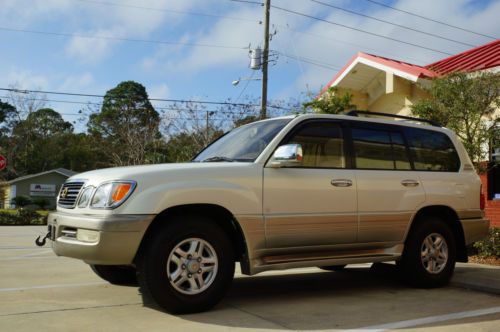 1999 lexus lx470  in excellent condition with winch well maintailed