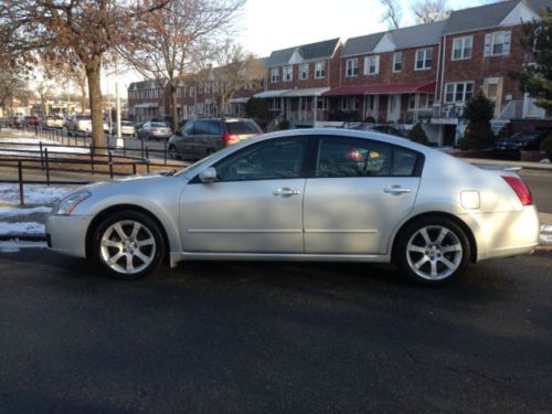 2008 nissan maxima se sedan 4-door 3.5l