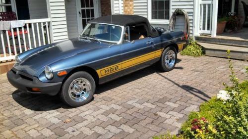 1977 mgb super nice