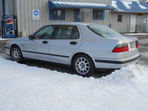 2000 SAAB 9-5, image 2