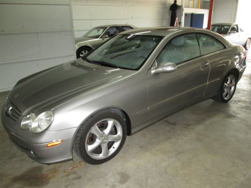 2005 mercedes-benz clk320 base coupe 2-door 3.2l