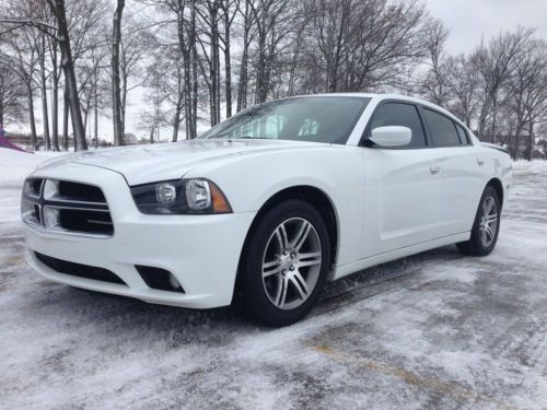 2011 dodge charger sxt sedan 4-door 3.6l/no reserve