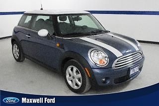 10 mini cooper hardtop 2 door coupe sunroof automatic great gas mileage.