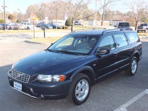 2004 volvo xc70 awd - looks/runs/drives great! - heated seats, sunroof, leather!