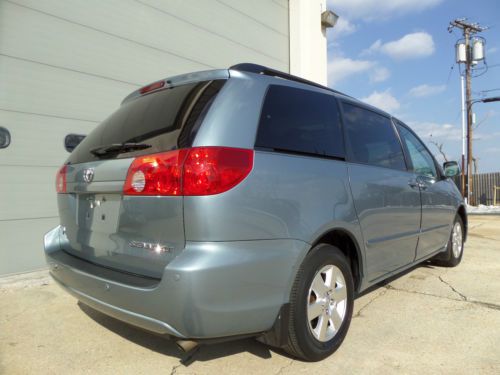 2008 Toyota Sienna XLE ****NO RESERVE****, image 4