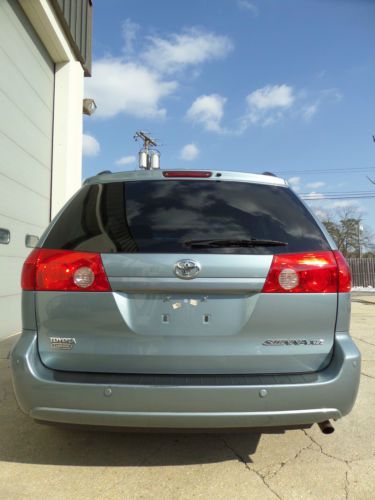 2008 Toyota Sienna XLE ****NO RESERVE****, image 5
