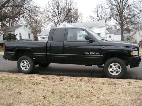 2000 dodge ram 1500 sport extended cab pickup 4-door 5.2l