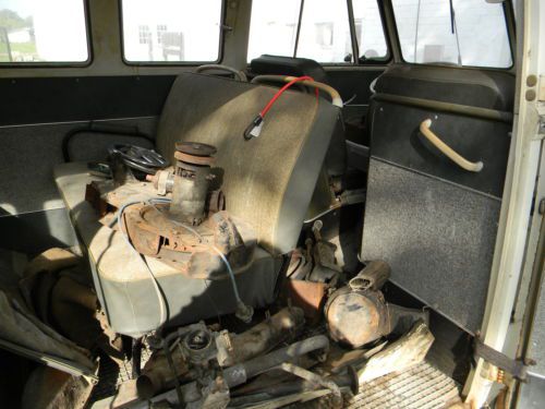 VW BUS 13 Window Walk Through Microbus with own. manuals and service booklet, image 9