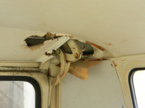 VW BUS 13 Window Walk Through Microbus with own. manuals and service booklet, image 10