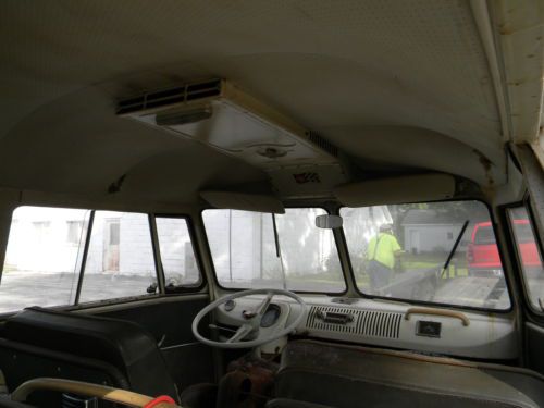 VW BUS 13 Window Walk Through Microbus with own. manuals and service booklet, image 11