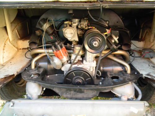 VW BUS 13 Window Walk Through Microbus with own. manuals and service booklet, image 14