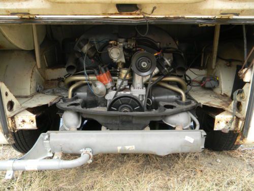 VW BUS 13 Window Walk Through Microbus with own. manuals and service booklet, image 15